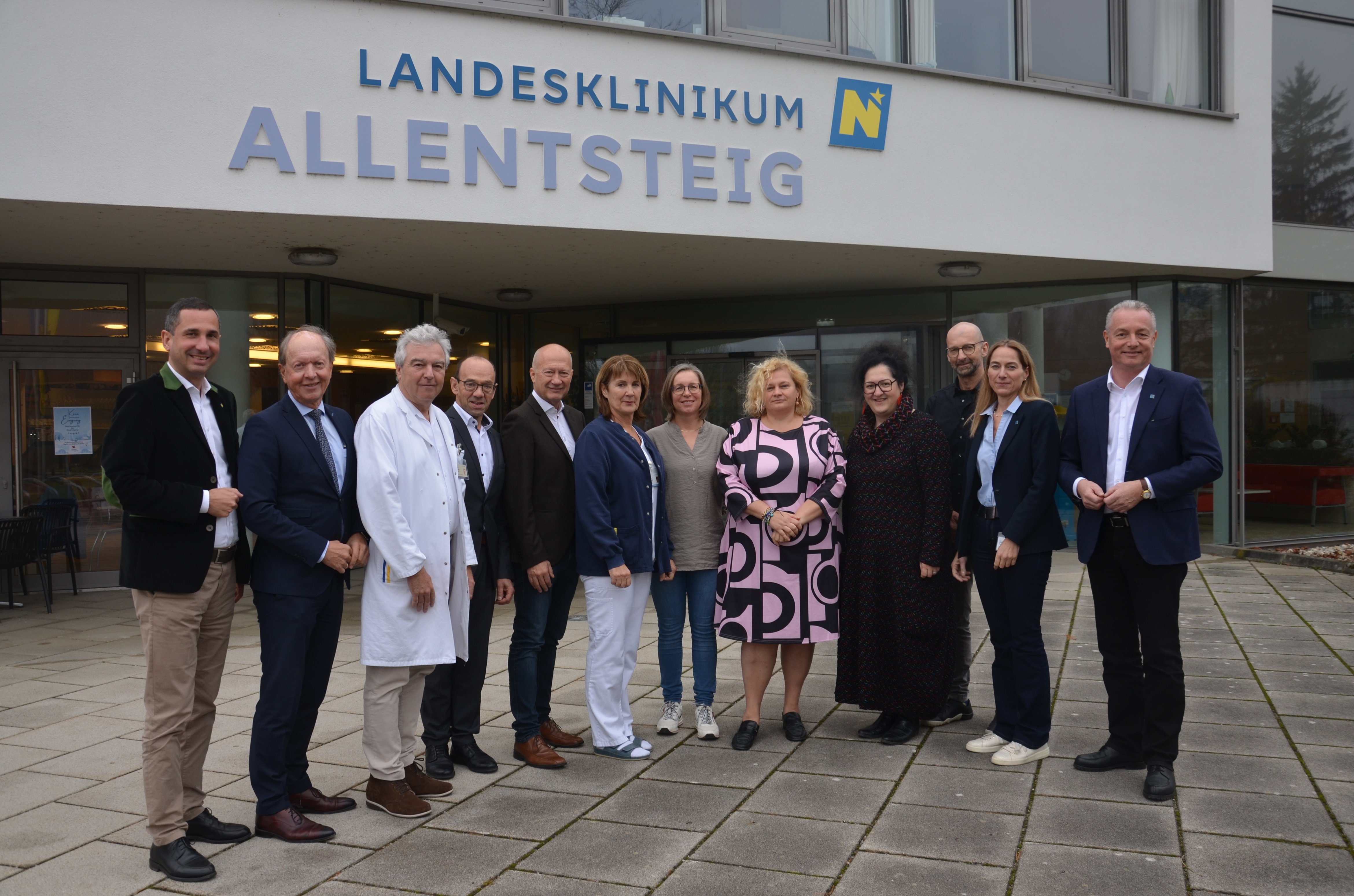 Vorstand Mag. Dr. Bernhard Kadlec, Geschäftsführer Gesundheit Waldviertel GmbH Dr. Andreas Reifschneider, Ärztlicher Standortleiter LK Allentsteig Prim. Univ.-Doz. Dr. Christian Bancher, Kaufmännischer Direktor LK Horn-Allentsteig Mag. Franz Huber, Ärztlicher Direktor LK Horn-Allentsteig Prim. Dr. Reinhold Klug, MBA, FACS, Pflegerische Bereichsleitung LK Allentsteig DGKP Beatrix Litschauer, Betriebsrätin Irene Pany, Vorständin Mag. jur. Dr. med. Elisabeth Bräutigam, MBA, Pflegedirektorin LK Horn-Allentsteig Mag. Elisabeth Klang, Pflegerischer Standortleiter LK Allentsteig DGKP Manfred Astner, MSc, Kaufmännische Standortleiterin LK Allentsteig Dipl.-Ing. Katharina Hochleitner, MSc und Vorstand Mag. Gerhard Dafert